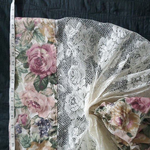 Kitchen window topper - Picture 9 of 9